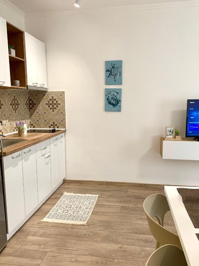 Sol Lux Studio Apartments 2Nd Floor Дуррес Экстерьер фото